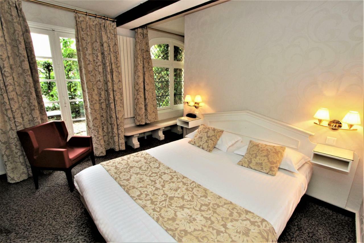 Hotel Le Regent วิลแลร์-โคทเตเรต์ ภายนอก รูปภาพ