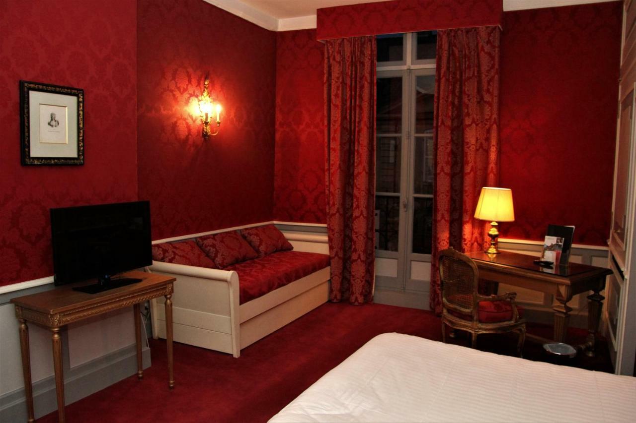 Hotel Le Regent วิลแลร์-โคทเตเรต์ ภายนอก รูปภาพ