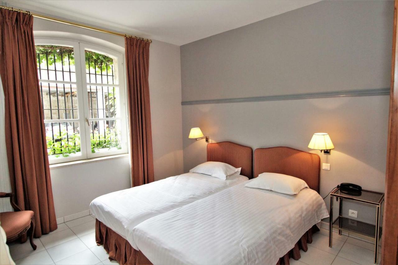 Hotel Le Regent วิลแลร์-โคทเตเรต์ ภายนอก รูปภาพ