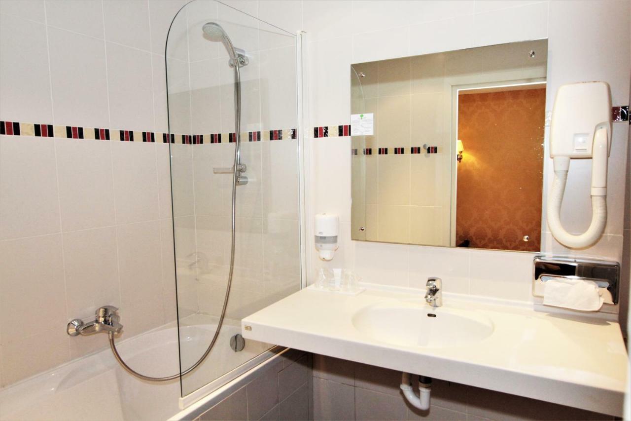 Hotel Le Regent วิลแลร์-โคทเตเรต์ ภายนอก รูปภาพ